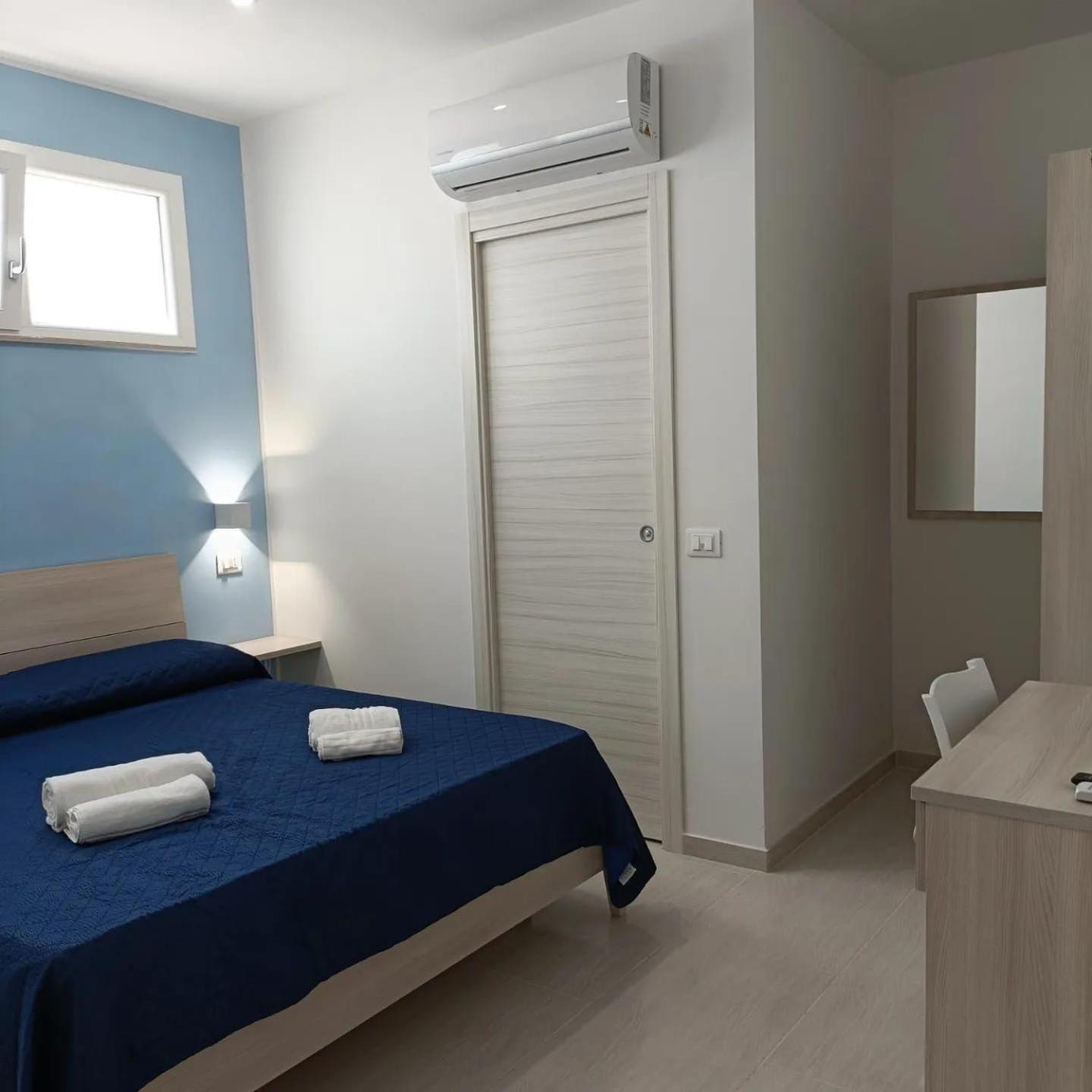 Beach Central Appartment Economy Tropea Esterno foto
