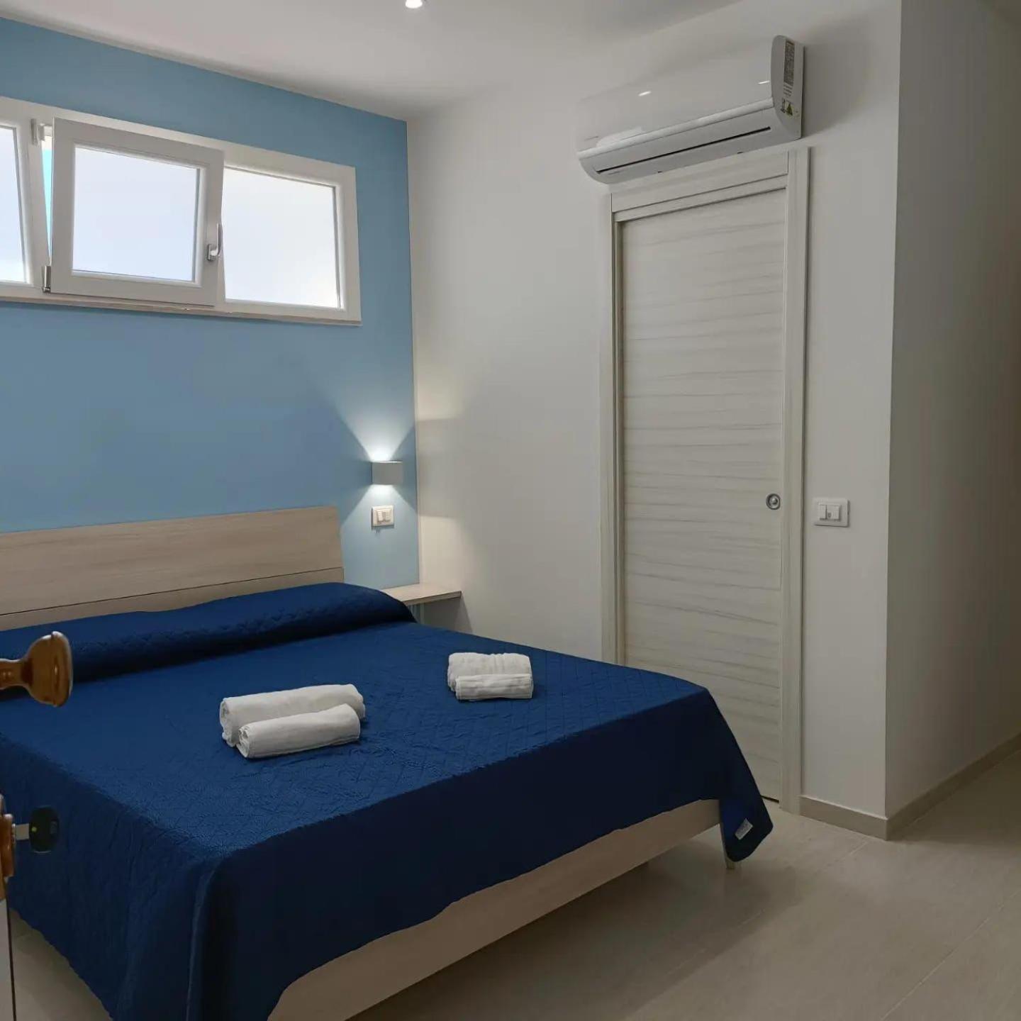 Beach Central Appartment Economy Tropea Esterno foto